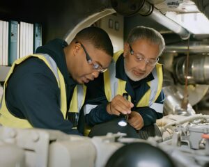 Read more about the article Motor Yenileme İçin Motor Testi-Gemi Motorları Ayarlamaları